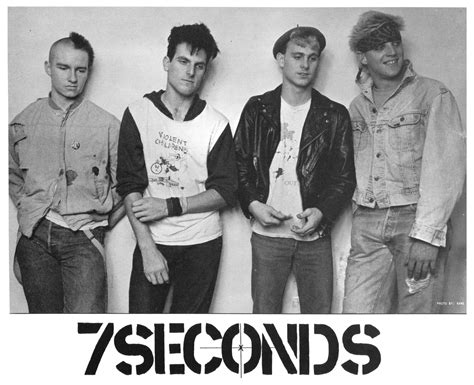 7seconds store.